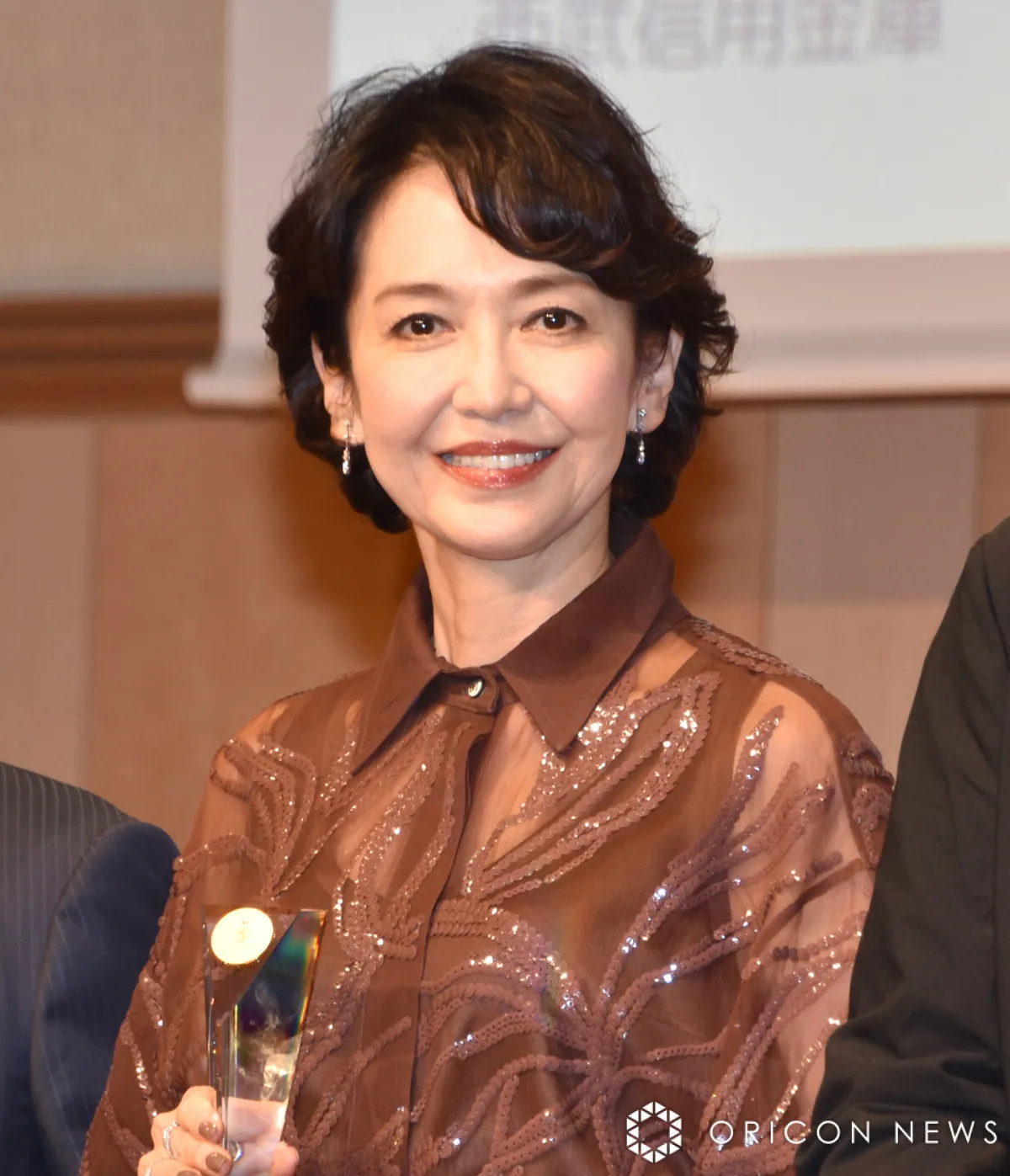 賀来千香子、高校時代に“一日8人のスカウト”　当時の貴重ショット公開に照れ