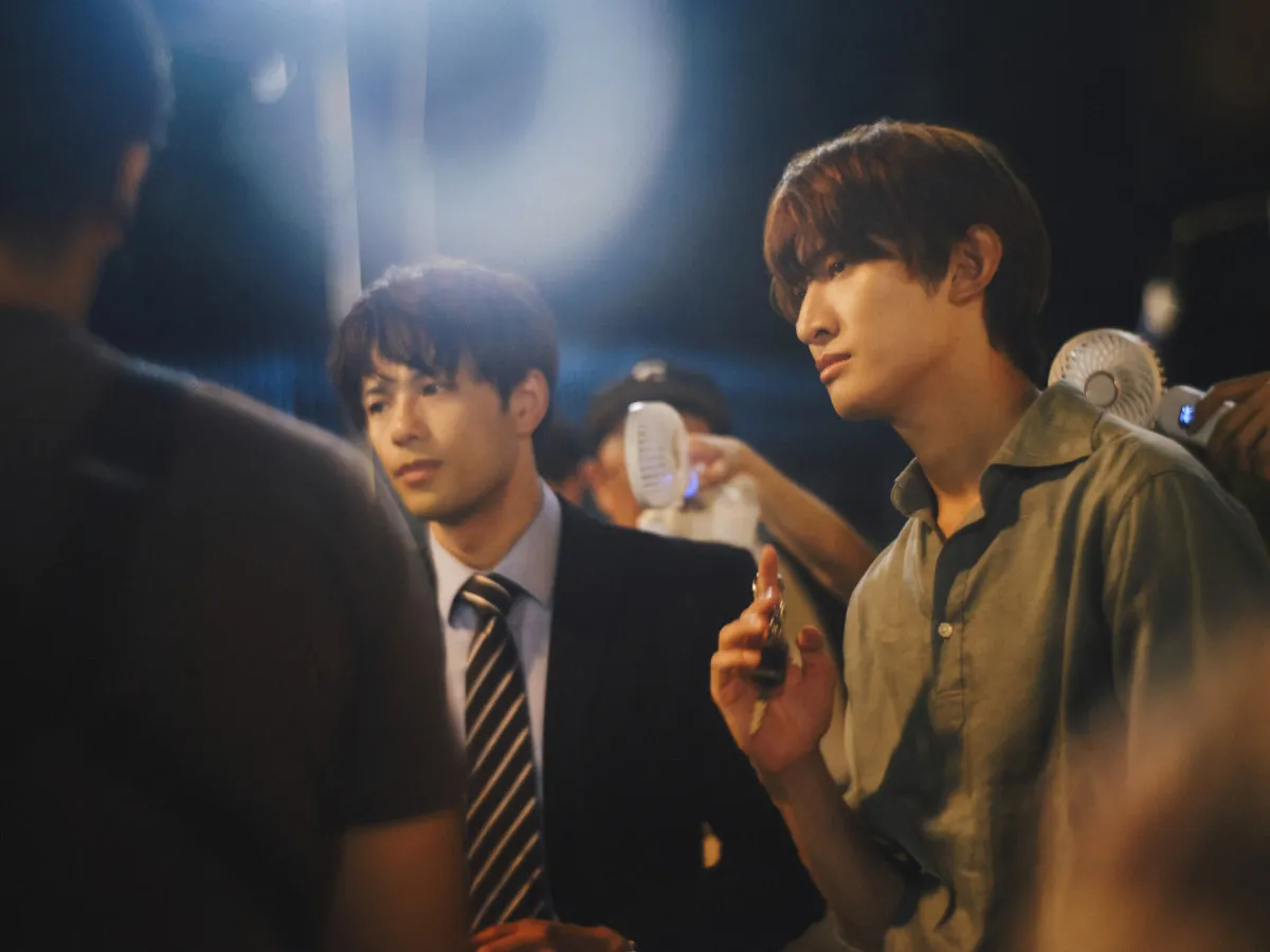 森崎ウィン＆向井康二、タイ流撮影にも柔軟に対応　『（LOVE SONG）』メイキング写真が公開