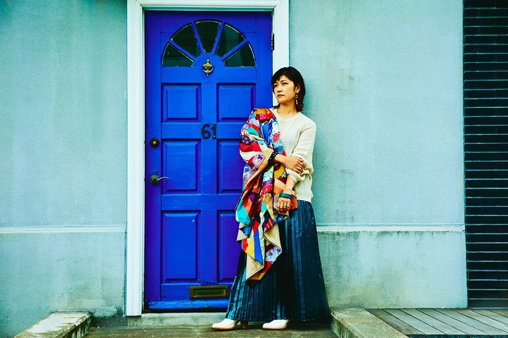 デビュー30周年を迎えるBONNIE PINK、新曲「Like Gravity」がアニメ『ステつよ』EDに決定