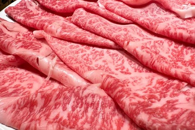 「開ける楽しみ＋豪華な食卓」メガ盛り＆食べ比べ…肉の福袋は“お得感とワクワク”の最強セット