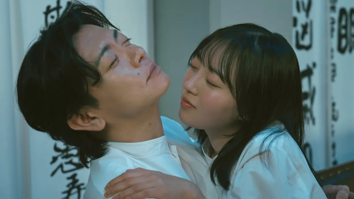『デスキスゲーム』急接近の場面カット解禁　渡辺隆×金松季歩、野田クリスタル×塔乃花鈴