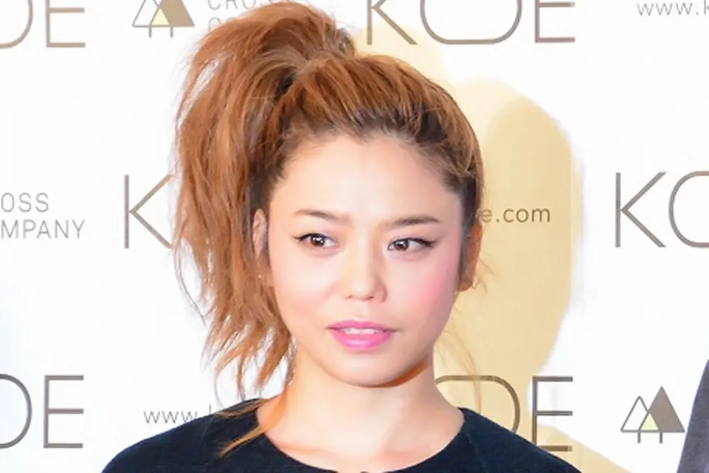 Chara、長男・佐藤緋美とイベント共演で2ショット「口元そっくり」「幸せそうな良い笑顔」「いい写真だぁ～」　元夫は浅野忠信