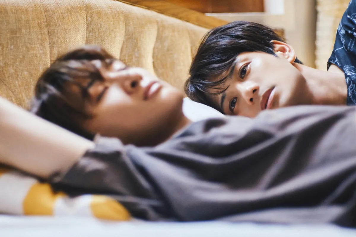 森崎ウィン＆向井康二、両片想いがすれ違う　切なすぎる『（LOVE SONG）』場面写真が公開