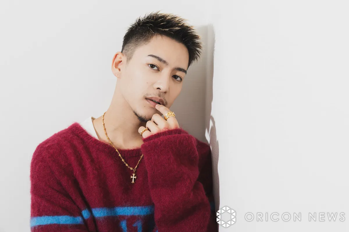 三山凌輝、“新しい家族”を紹介　愛犬との2ショット写真に「ひゃー可愛い」「家族たくさん増えて賑やかになるね！」「成長が楽しみですね」