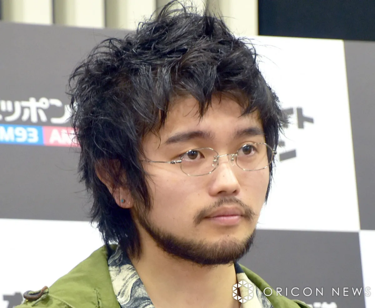 「最後の笑顔 可愛すぎか!!笑」King Gnu井口理、“中毒性”ある動画に反響「ずっと見てられるw」「鼻毛指ハート…」