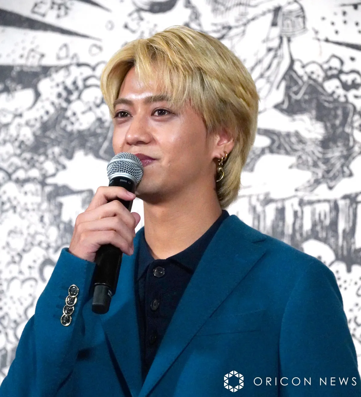 King & Prince高橋海人、復帰後初公の場で笑顔　北斎作品の魅力を熱弁