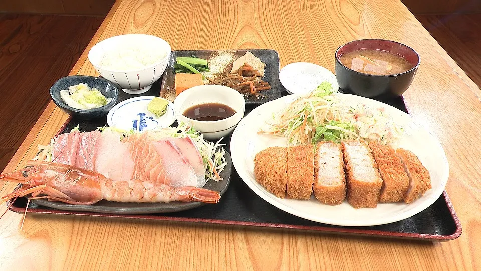 『オモウマい店』料理はすべて独学…70歳店主の和食屋、新鮮な魚介&ブランド豚セット“とんかつ定食”3500円