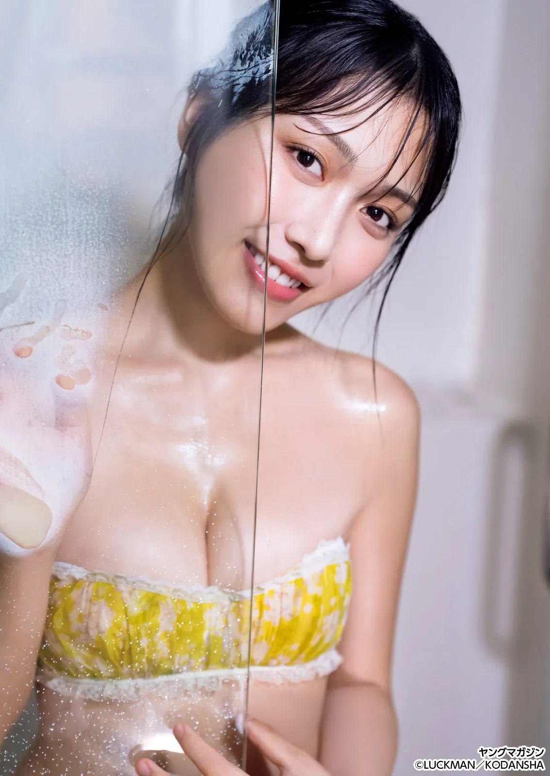 食いしん坊女子りっかちゃん、水着姿で4.5キロカルボナーラに挑む“大食いグラビア”　“お腹が膨れた”貴重なカットも収録