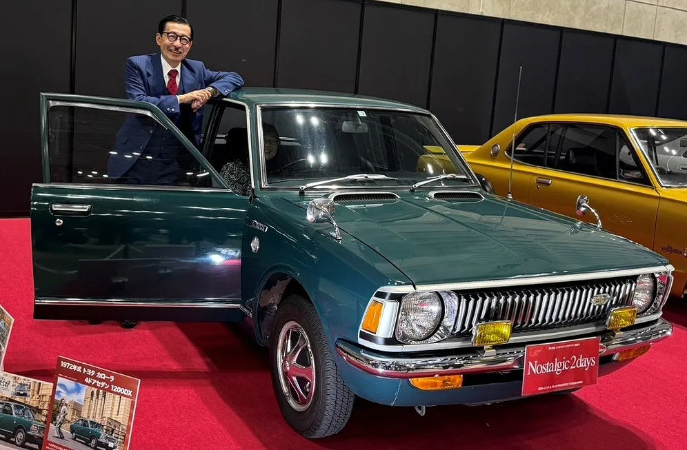 岩井ジョニ男、愛車の53年前トヨタ“名車”がトラブル　YouTube初動画で衝撃の“車内爆発”