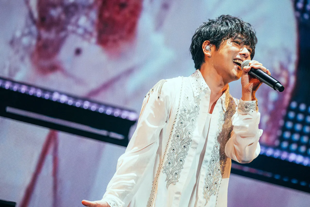 二宮和也、初のFCイベント“全力ダンス＆ボーカル”で魅了　東京公演は生配信を実施