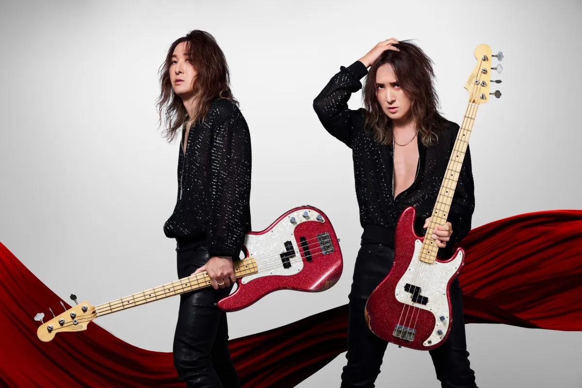 「音楽人生の中でも大きな意味を持つ色」LUNA SEA・J、フェンダーから“赤”カラーの新シグネイチャーモデル