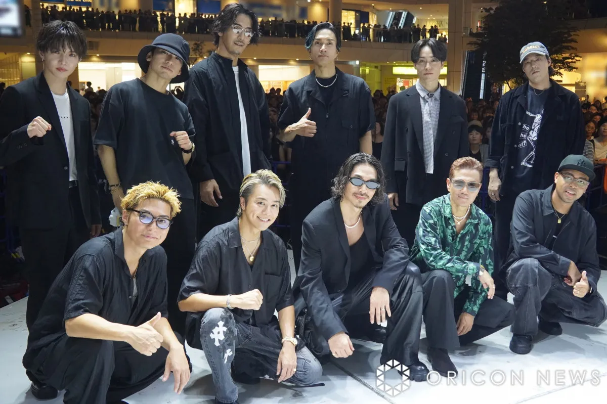 EXILE、約20年以上ぶりのショッピングモールイベントに5000人集結　ATSUSHI「夏風邪」も会場大熱狂のパフォーマンス