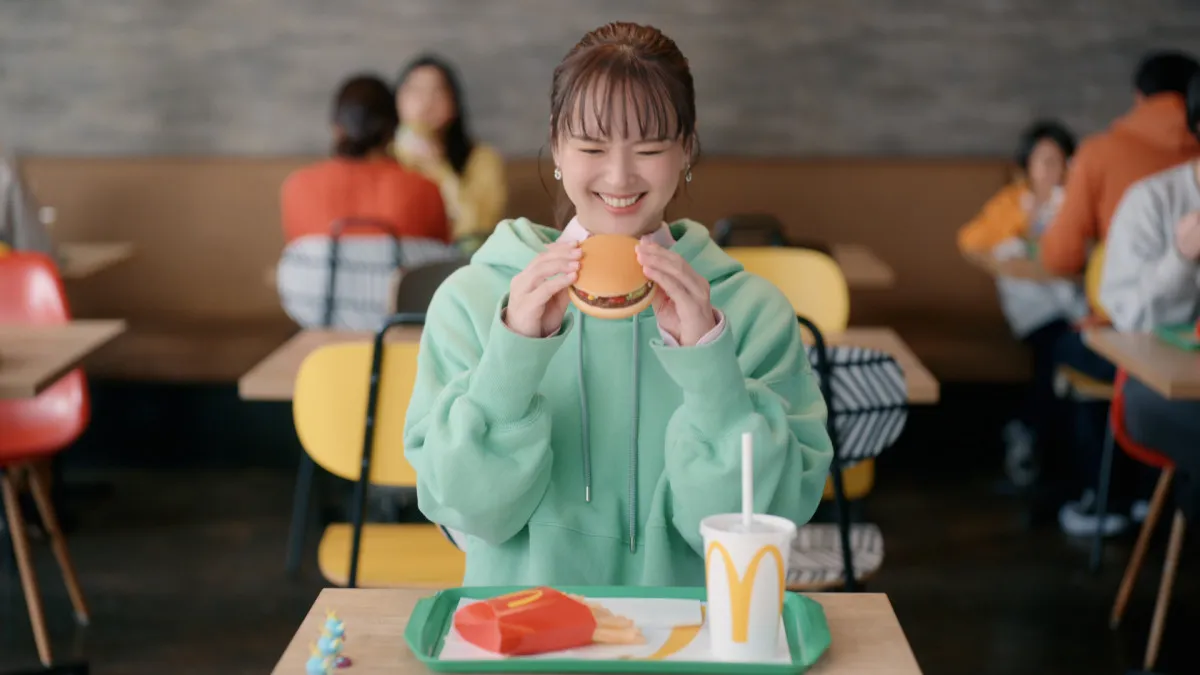 多部未華子「ほぼ毎日」自転車に乗っている　マクドナルド新CM「セット500『カプセルトイ』」篇出演で告白