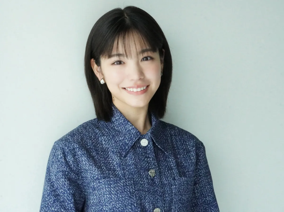 當真あみ、愛あふれる“家族写真”公開　『ちはやふる』視聴者感激「すごい豪華な夫婦」「パパ似」