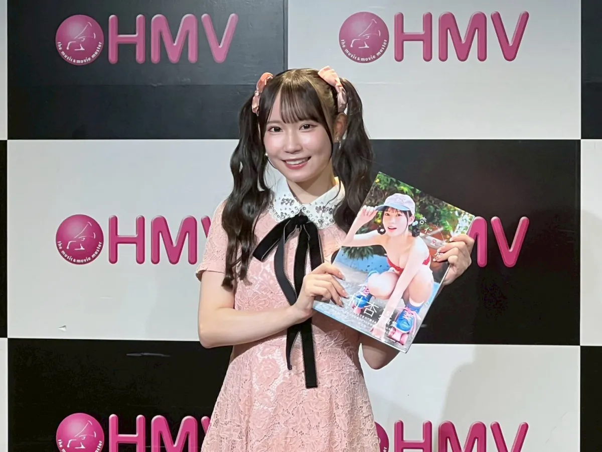 “SKE48次世代エース”大村杏、初写真集は「100億万点です！」　『ヘビロテ』意識のランジェリーカットも