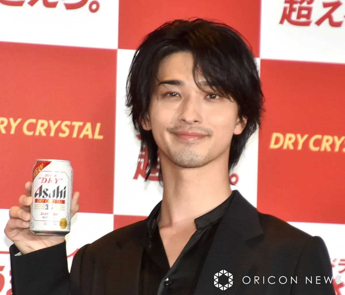 横浜流星、午前中のイベントもビールをグビグビ　幸せいっぱいの表情で「大河ドラマの佳境なので」