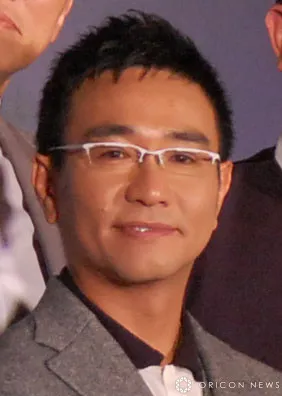 八嶋智人、先輩が死去「本当に寂しいし、悔しい」  過去2ショット掲載…ラーメンの味は『人生最高レストラン』『ダウンタウンDX』でも紹介