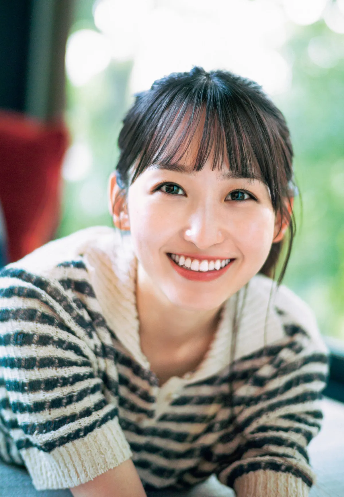 乃木坂46一ノ瀬美空、彼女感あふれるキラキラ笑顔で魅了　『マガジン』表紙＆巻頭に登場
