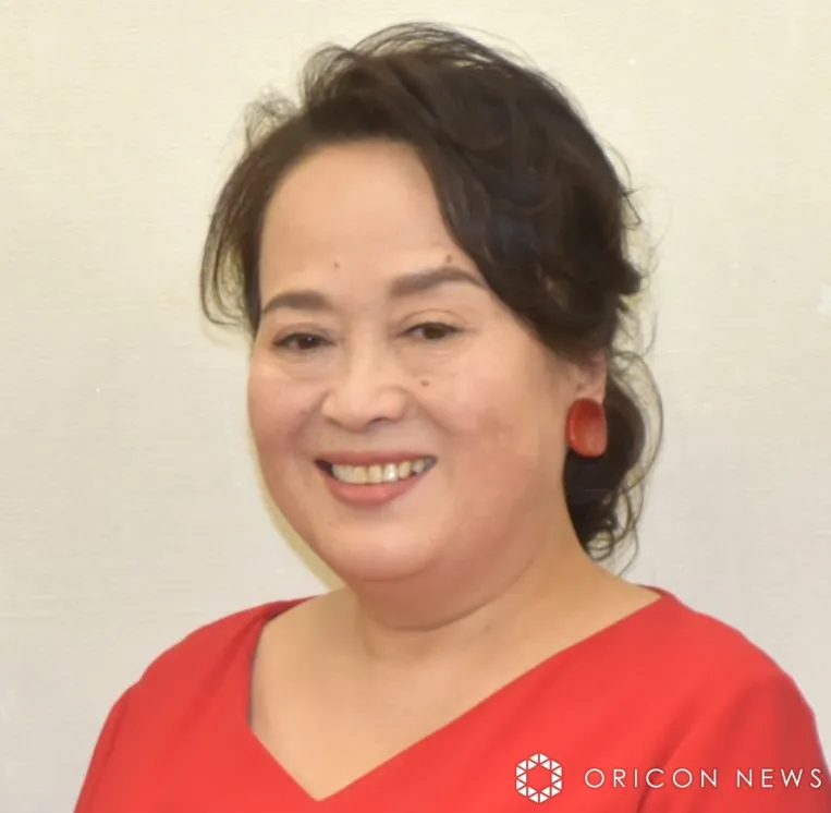 70歳・渡辺えり、“40年ぶり”ばっさりカットのショートヘアに反響「かわいらしくて良くお似合い」「若々しい印象になりますね」