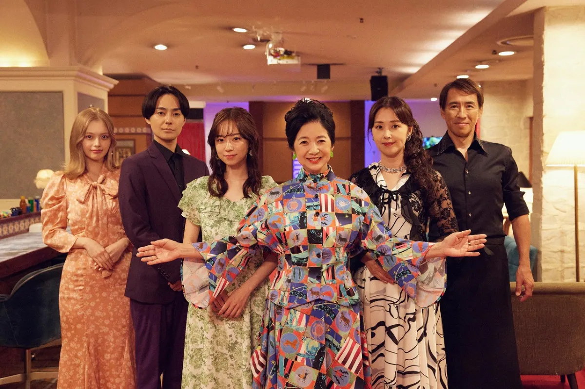 宮崎美子が24年ぶり連ドラ主演『介護スナックベルサイユ』あらすじ　第1話・2話のゲスト発表