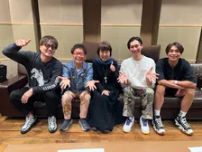 南こうせつ、純烈の新曲を書き下ろし「今まで彼らが歌っていないもので、しかも時代を感じるものが作りたかった」