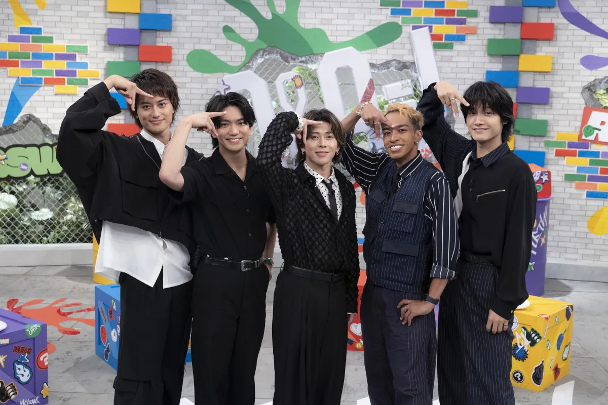 Aぇ! group、シンガポールで全力ロケ　3時間で“変身フォト”に挑戦＆最下位は罰ゲーム