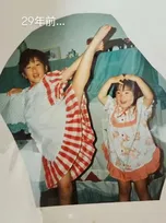 バレエを習っていた心配性の姉と活発な妹、29年後に同じポーズをしたら…再現写真に「とても素敵！」「体柔らかすぎｗw」