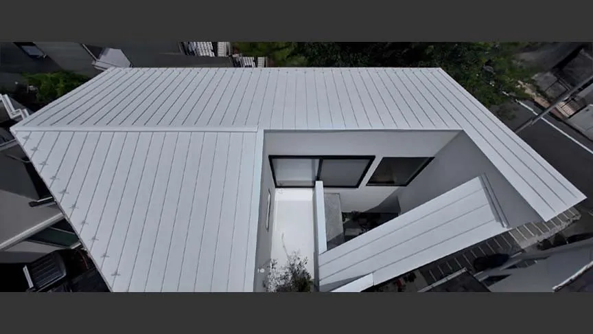 『渡辺篤史の建もの探訪』釣り、ピアノ、ギター 多趣味な五角形の家を紹介　敷地面積は50.0坪