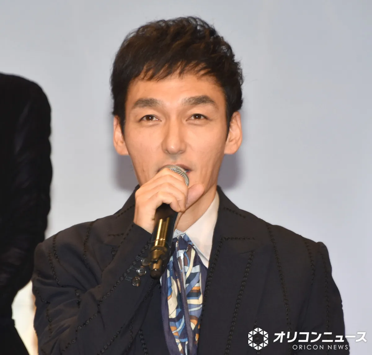 草なぎ剛、国仲涼子の“名前”を間違える「ナカマさん…」　慌てて謝罪