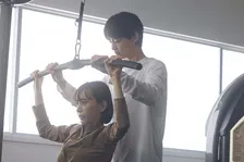 井桁弘恵、DV被害者の“美しい男”豊田裕大と“禁断の恋”に　『そこから先は地獄』第1話場面写真＆予告映像公開