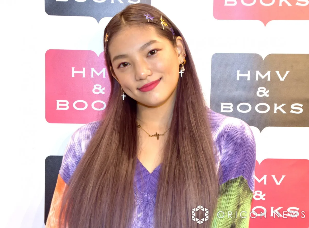 須田アンナ、長男“顔出し”ショットでハーフバースデーを報告 「本当に半年なん?!みたいなサイズ感」の成長ぶりに驚きの声