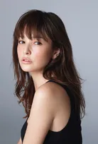 梨花、13歳長男の近影「カッコいい〜」「素敵」　親子でお出かけ楽しむ