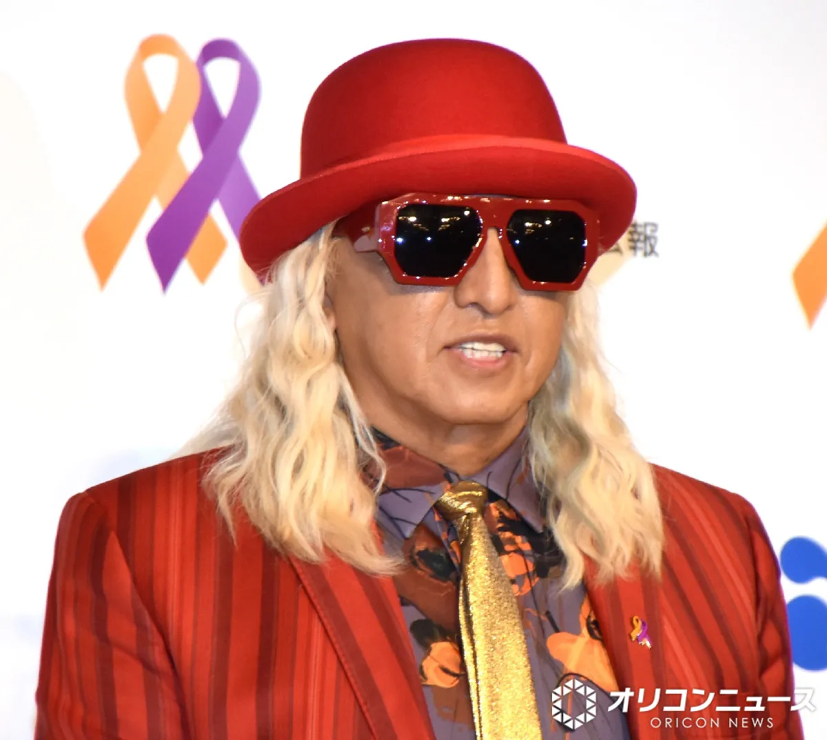 DJ KOO、妻＆娘と3ショット　“映え”プレートで新曲ランクインをお祝い「最KOOのご家族」「素敵な家族SHOT」