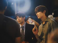 森崎ウィン＆向井康二、オフ時間でも親密な空気　映画『（LOVE SONG）』メイキング映像が公開