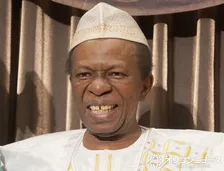 オスマン・サンコン、夫婦で“サシ飲み”2ショット　妻・北山みつきが紹介「やっぱり新橋は落ち着くわ。笑」