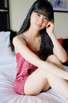 『ラブライブ！』声優・大西亜玖璃、3年ぶりの写真集　初の水着姿をはじめ貴重なショット満載