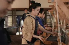 『ばけばけ』機織り工場で不穏な空気が流れ始め…　第11回場面カット