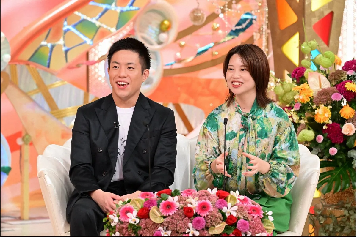 『新婚さん』妻は人気作家、夫はお坊さん　夫「1ヶ月間住ませてください」→居候から1枚の写真で交際へ　結婚の決め手はダウン症弟