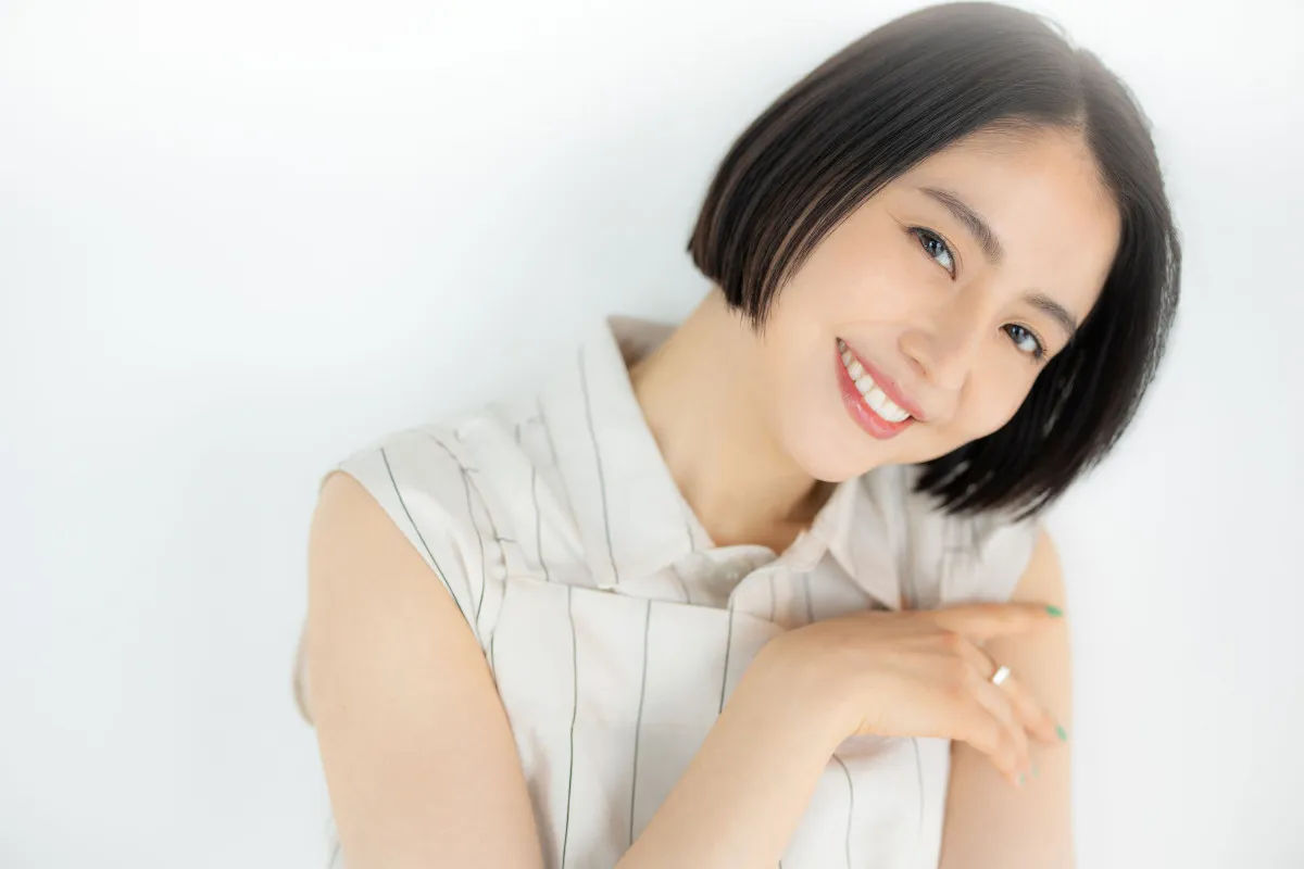 長澤まさみ“国宝級美脚”で『ar』カムバック　反響相次ぐ「変わらない美しさ」「本当に2025？」