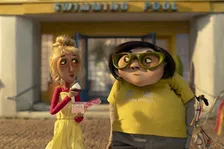 ストップモーションアニメーション『リビング・ラージ』うたって、笑って、悩んで、“自分を好きになる”までの物語