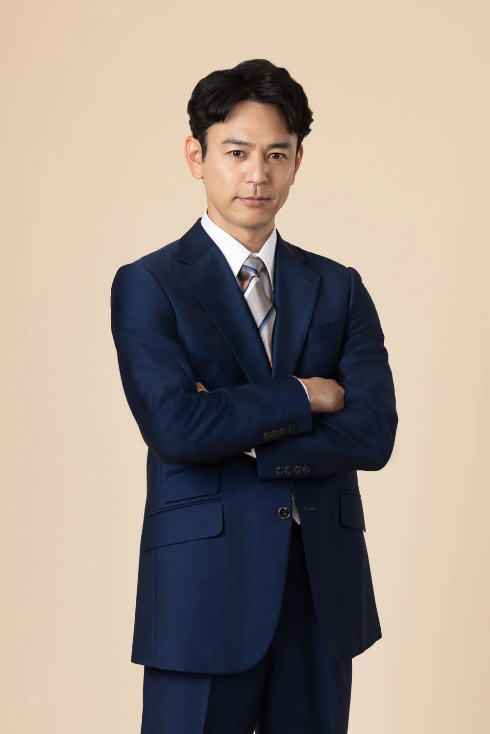 『ザ・ロイヤルファミリー』栗須栄治役に妻夫木聡 キャラクター紹介(1)