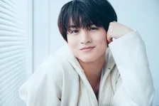 超特急・柏木悠、“先生”山田涼介との再会ショットに反響「2人が並ぶと国宝級すぎて眩しい」