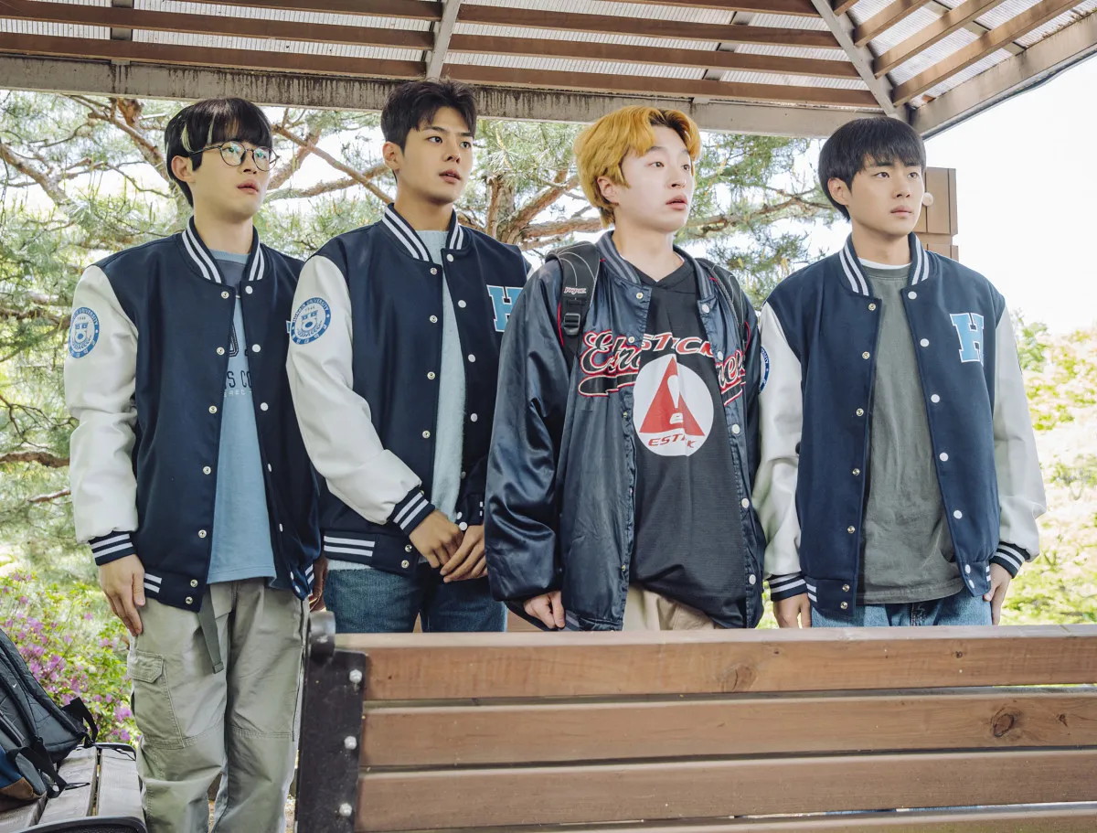 チョ・ビョンギュ＆リョウン、青春ラブコメディーで共演　韓国ドラマ『布団キックロマンス』日本初放送決定＜キャスト・あらすじ＞