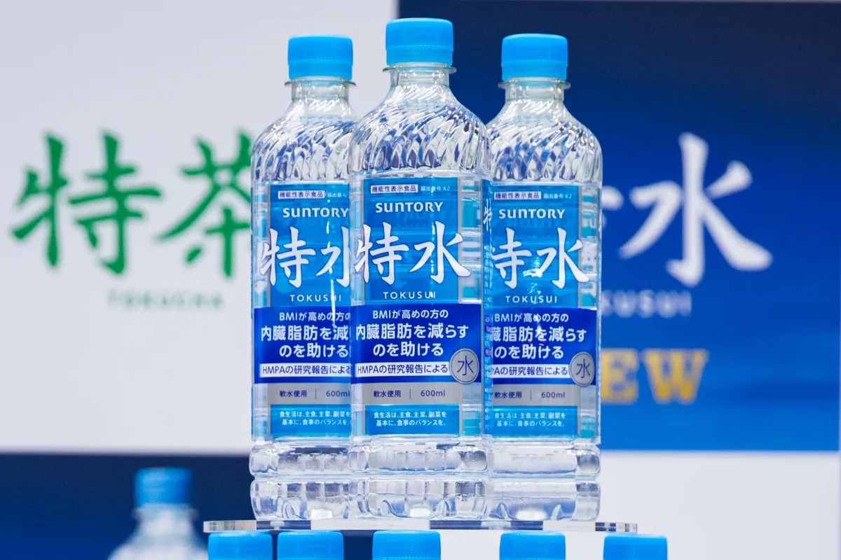 「特茶の”水バージョン”が出た」無味・無臭・無色を実現、水の機能性表示食品として初　サントリー『特水』登場