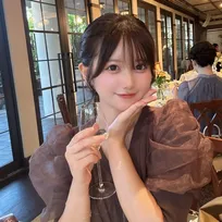 ファンの結婚式に参列した元アイドル、まるでオフ会と反響「ヲタクの理想完成形」「えげつないファンサ」