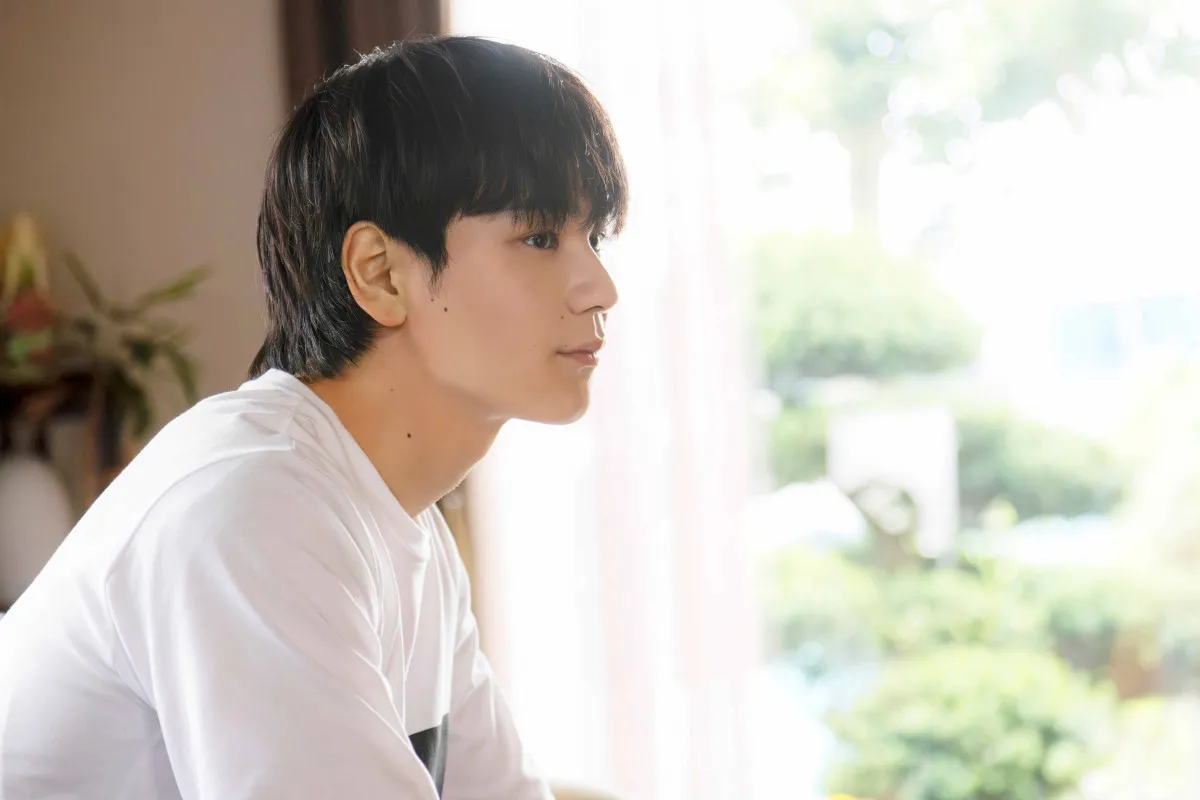 JO1豆原一成、転機となる出会いシーン公開「自分にとってすごく成長できた」　ロケーション情報も