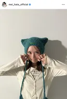 畑芽育、へそ出しミニT＆ガラケー“平成ギャルコーデ”に反響「ギャル芽育ほんとにタイプ」「かわいすぎてあかん」