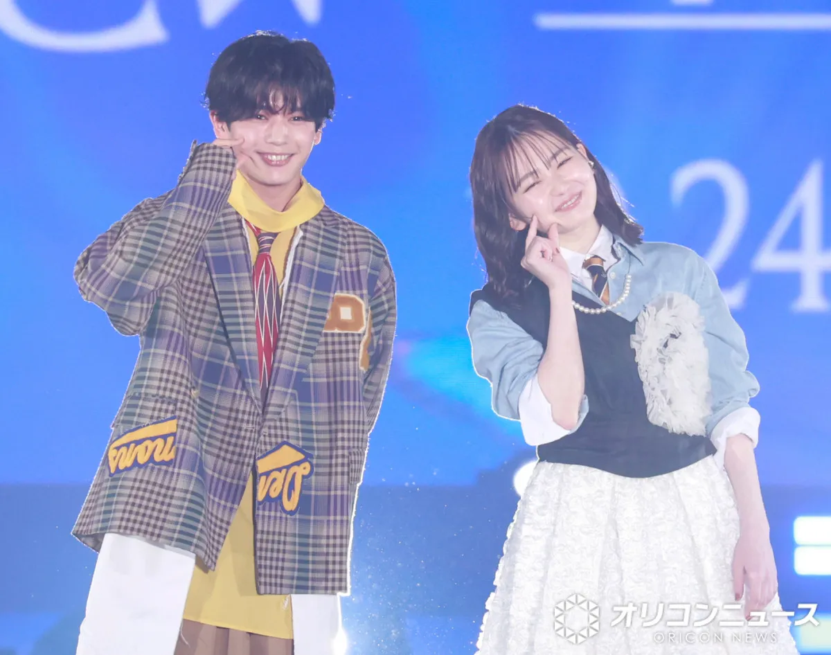 【ガルアワ】長尾謙杜＆山田杏奈、かわいすぎる“おもちポーズ”に観客悶絶　初ランウェイの長尾は独特コメント