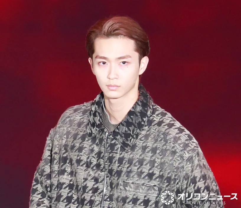 【ガルアワ】野村康太、オールバック姿で登場　圧巻オーラに観客くぎ付け