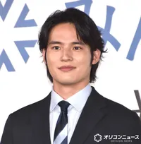 水上恒司、大学に1ヶ月だけ通う「履歴書に書けない経歴がある」 スーツも作る